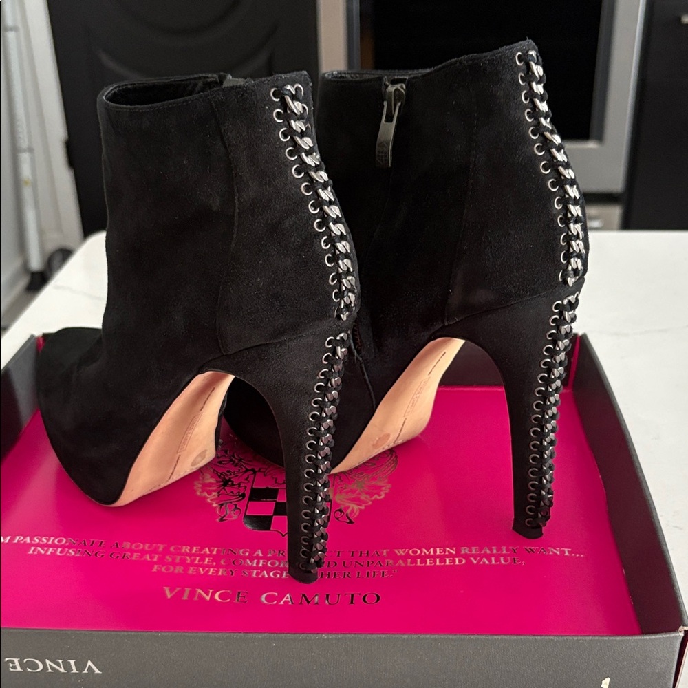 Vince Camuto Cannon Black Heeled Boots with Silver Detailing sz 10